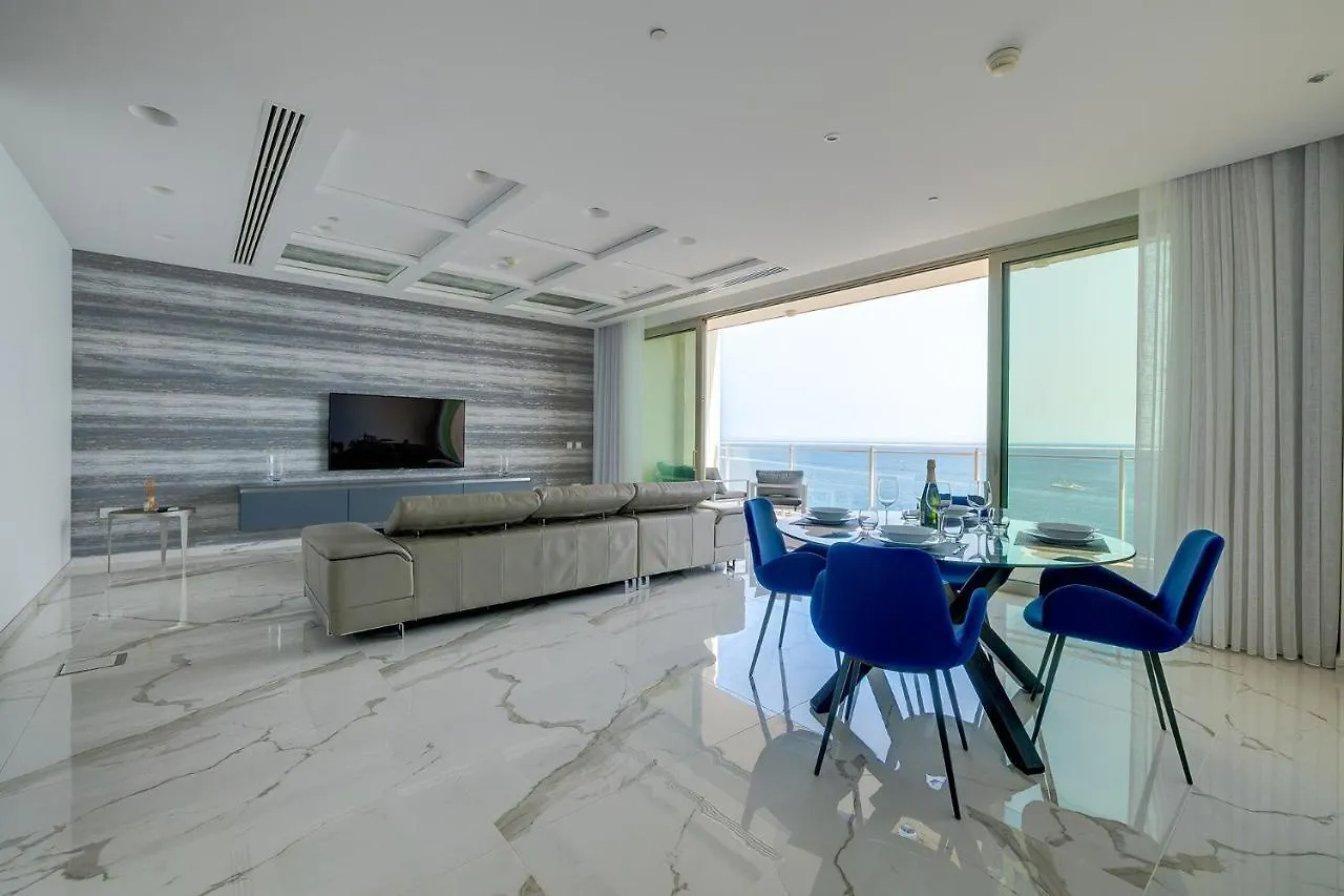 Super Luxury Apartment In Tigne Point, Amazing Sea Views Sliema