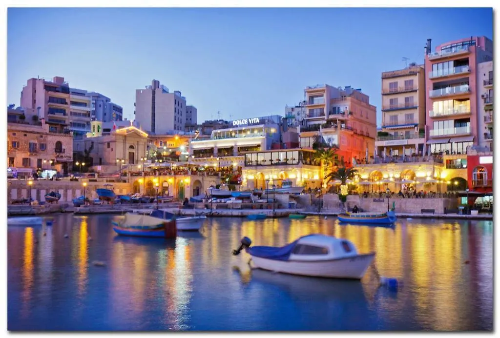 Super Luxury Apartment In Tigne Point, Amazing Sea Views Sliema