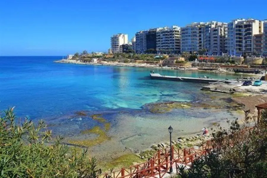 Super Luxury Apartment In Tigne Point, Amazing Sea Views Sliema Malta