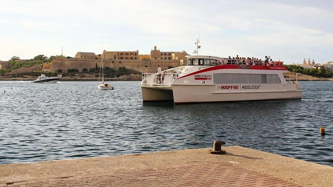 Super Luxury Apartment In Tigne Point, Amazing Sea Views Sliema Malta