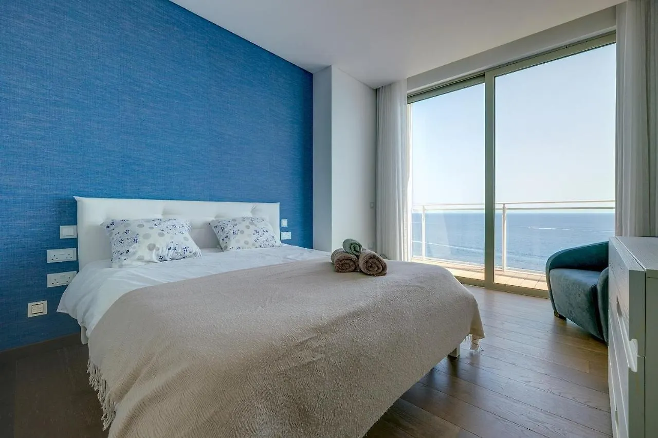 Super Luxury Apartment In Tigne Point, Amazing Sea Views Sliema