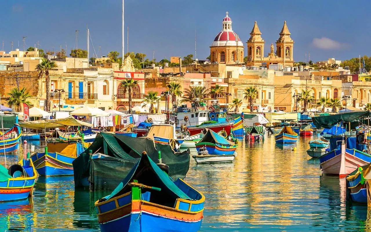 Super Luxury Apartment In Tigne Point, Amazing Sea Views Sliema Malta